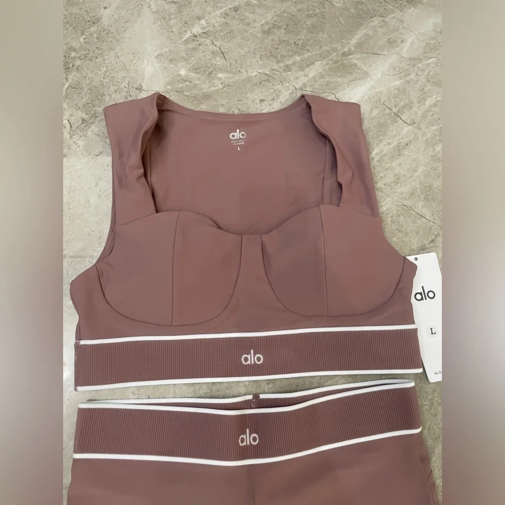 ALO Yoga Mauve Sports Bra and High-Waist Legging Set with White Trim